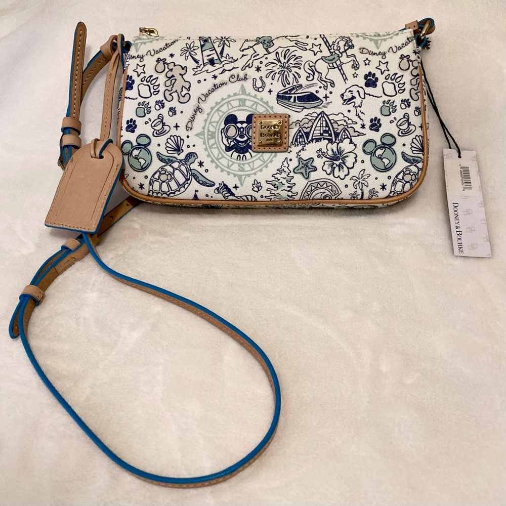 Disney Vacation Club x Dooney & Bourke Pouchette